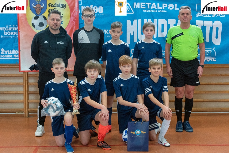 12-latkowie United Żywiec i 11-latkowie Żywieckiej Akademii Piłki Nożnej wygrali turniej w Milówce