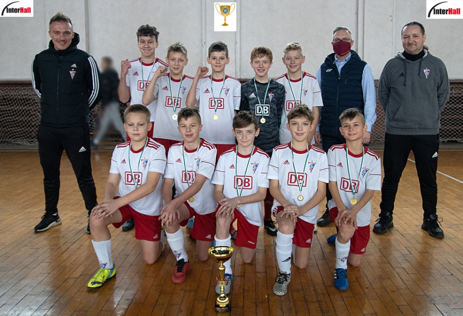 12-latkowie Górnika Zabrze i 11-latkowie AP Team Gliwice wywalczyli awans na parkiecie w Rokitnicy