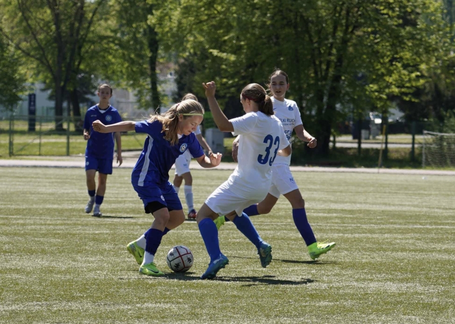 Powołania do Reprezentacji Śląskiego ZPN U13 i młodsze dziewcząt na II Turniej Kadr Wojewódzkich w Suchej Beskidzkiej w dn. 16.05.2025-18.05.2025.
