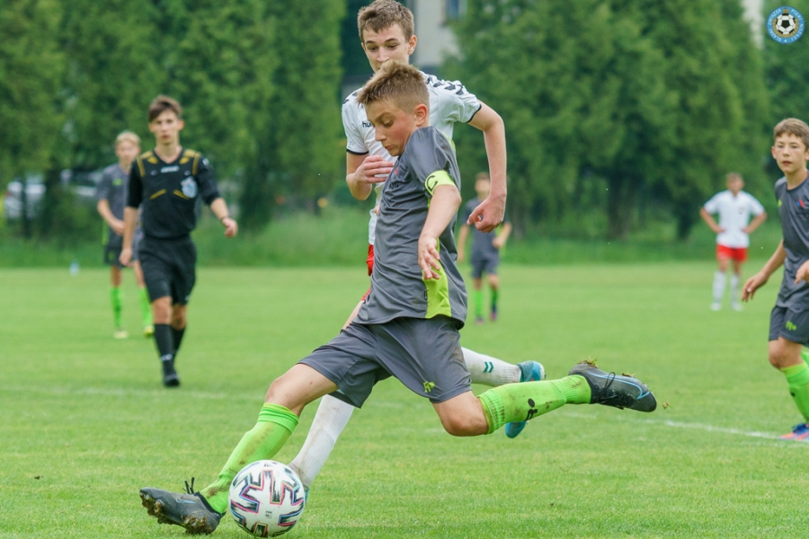 Trampkarze Stali-Śrubiarni Żywiec w połowie drogi do CLJ U15