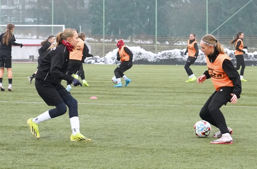 Powołania do Reprezentacji Śląskiego ZPN U15 i młodsze dziewcząt na konsultację w formie meczu kontrolnego w dn. 10.04.2025 w Świętochłowicach